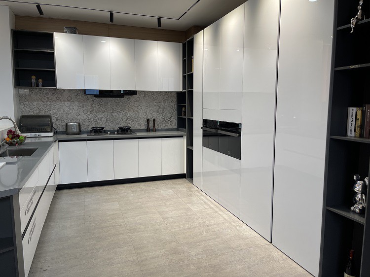 High Gloss Kitchen Cabinets